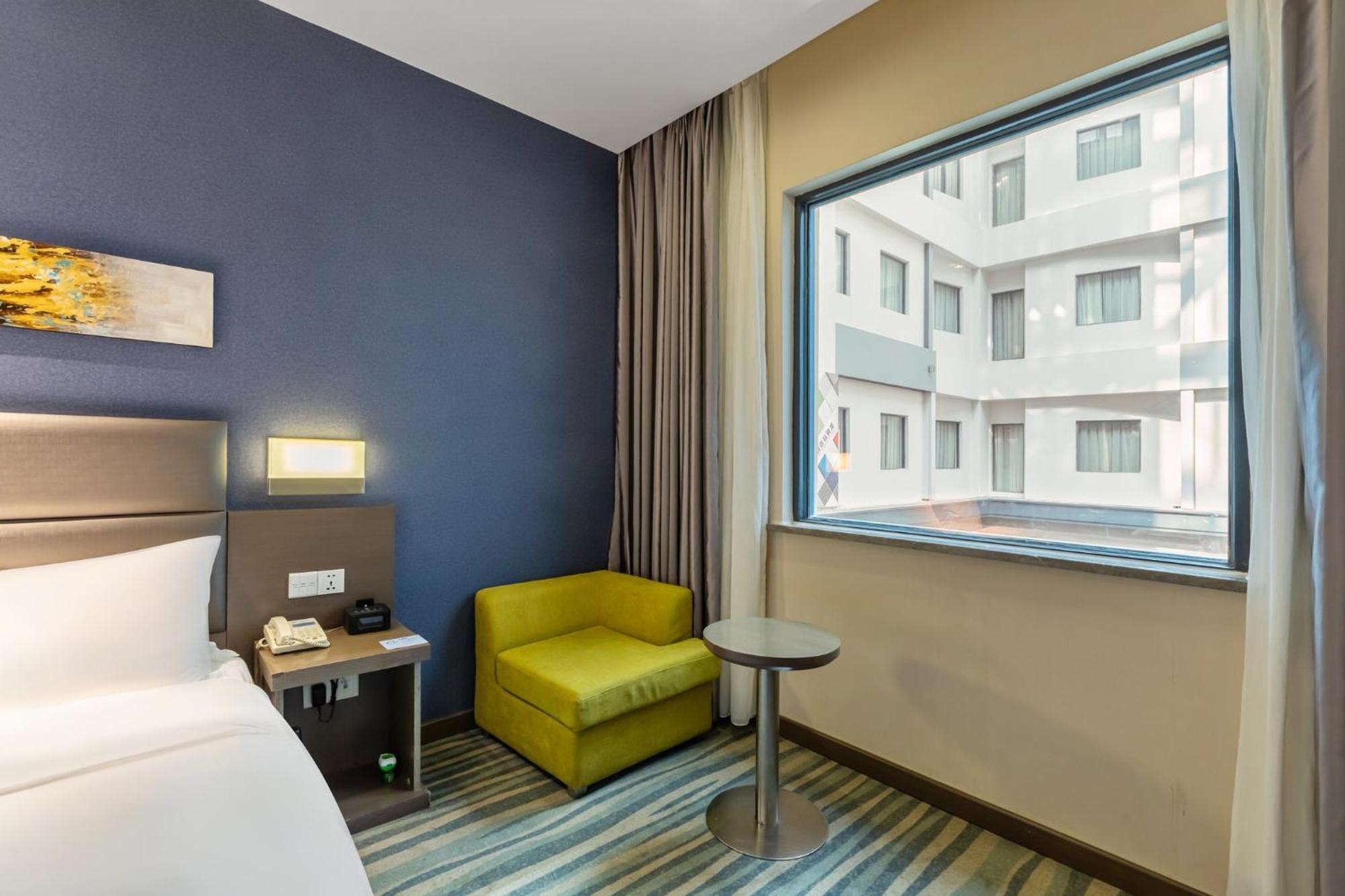 Holiday Inn Express Shenyang North Station By Ihg Exterior photo